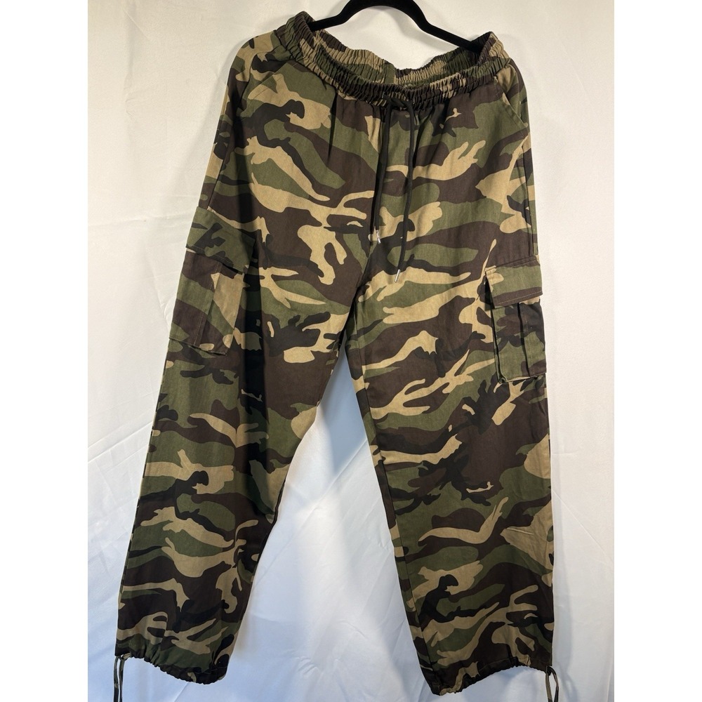Camouflage cargo pants size L measure in photos long pants baggy